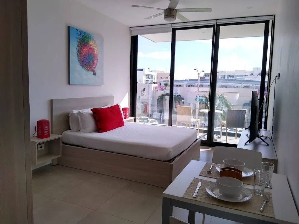 Studio close to 5th Av, with Amazing Roof Pool View, Gym, Spa and more