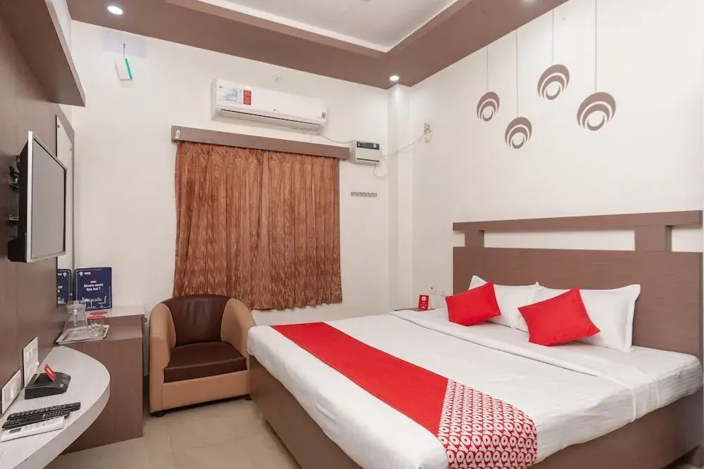MM Residency By OYO Rooms
