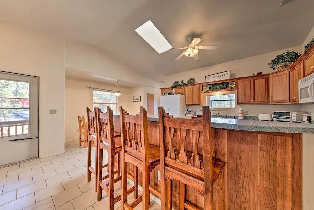 Spacious Ruidoso Cabin < 3 Mi to Downtown!