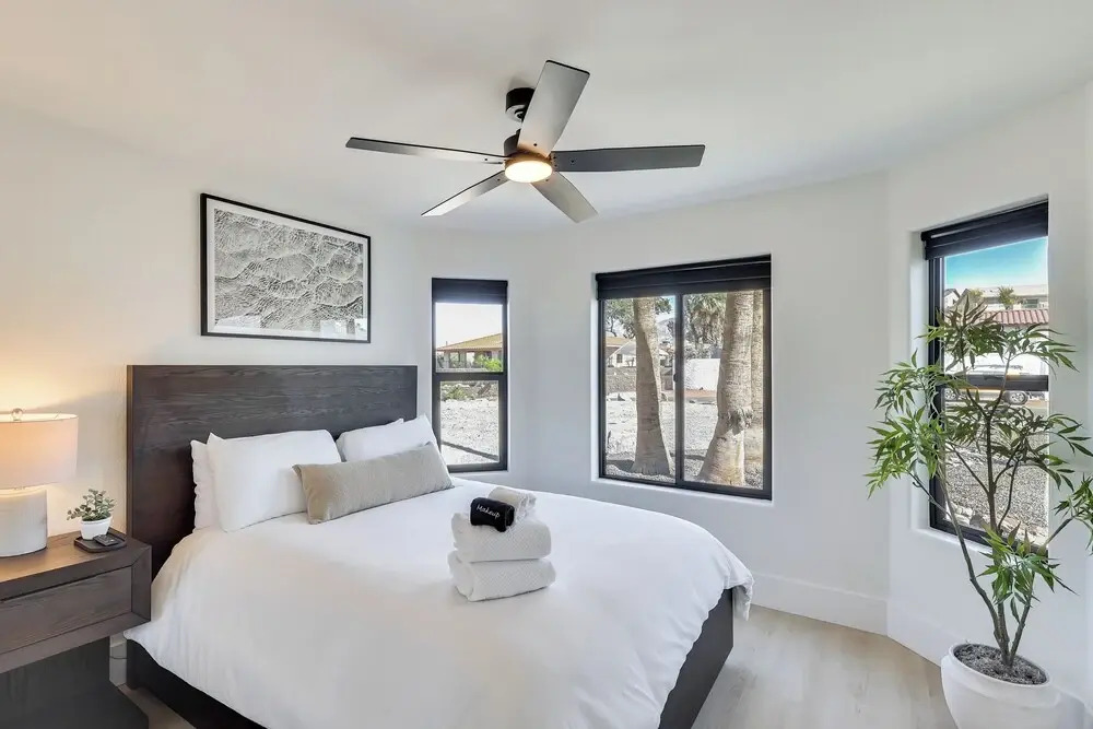 4 Mi to Dtwn: Luxe Gem w/ Pool in Lake Havasu City