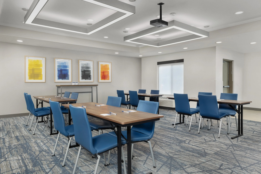Holiday Inn Express & Suites Superior by IHG