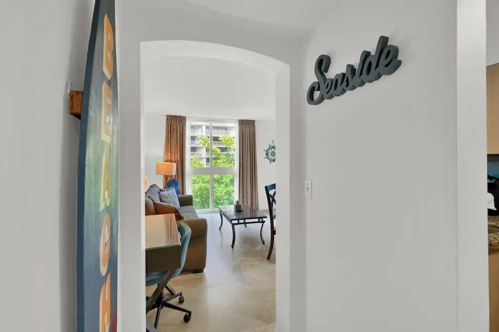 Relaxing Condo with Free Parking