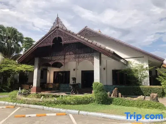 Suansin Garden Hotel โรงแรมสวนสินการ์เด้น