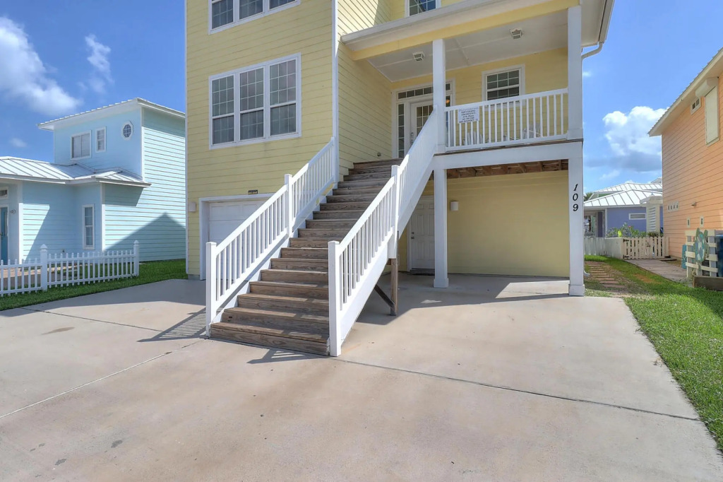 Sun Shiner Beach House RS109