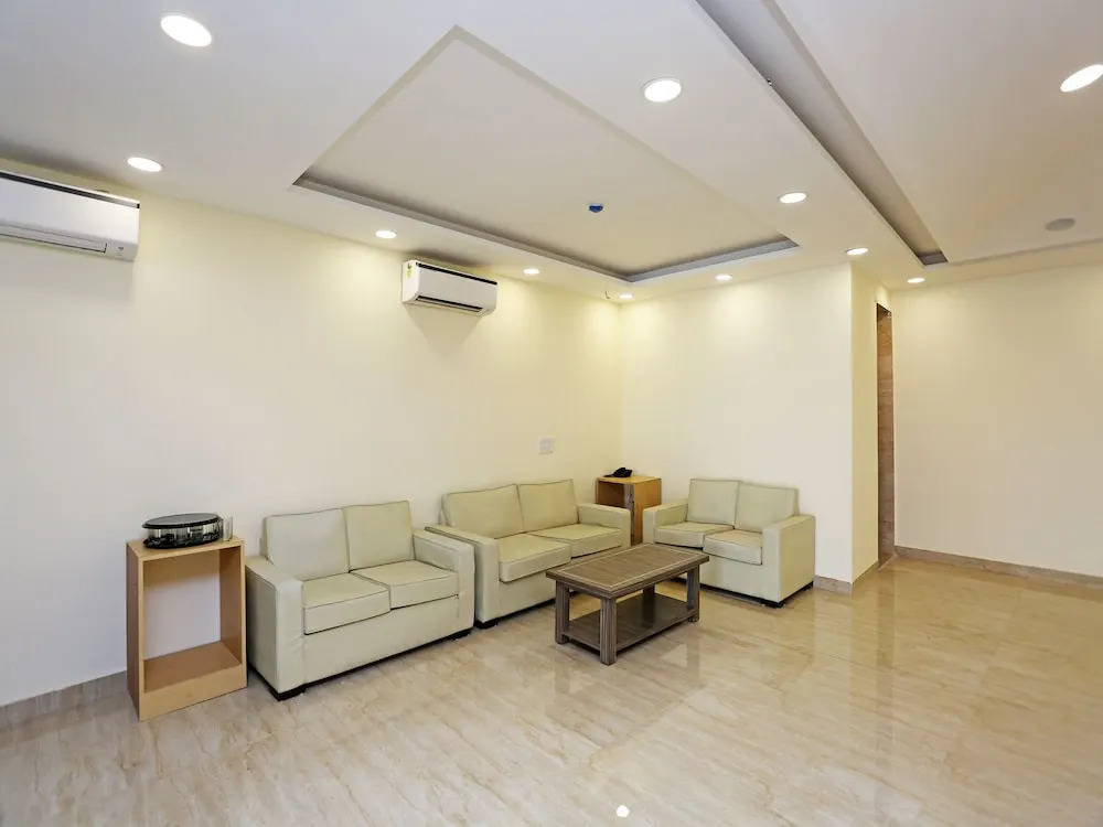 Hotel D'Capitol- Delhi Airport