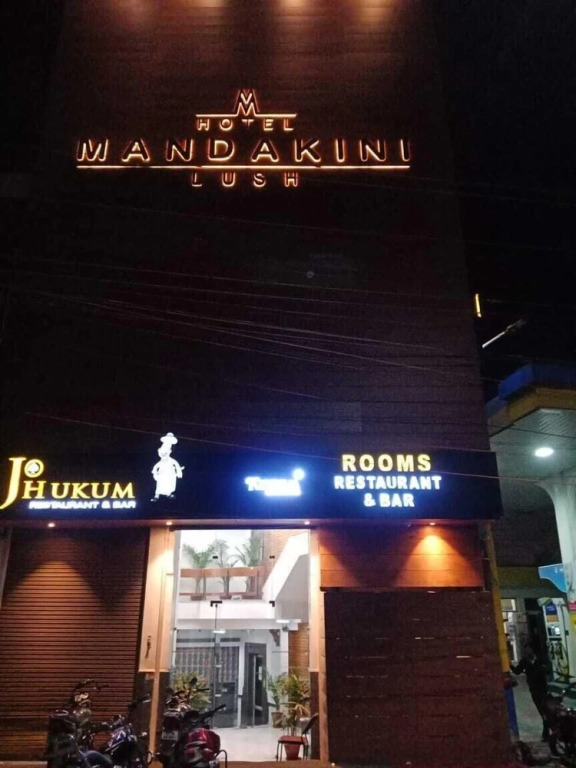 Hotel Mandakini Lush