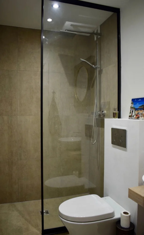 3 Bedroom Townhouse in Dublin 4 Sleeps 6