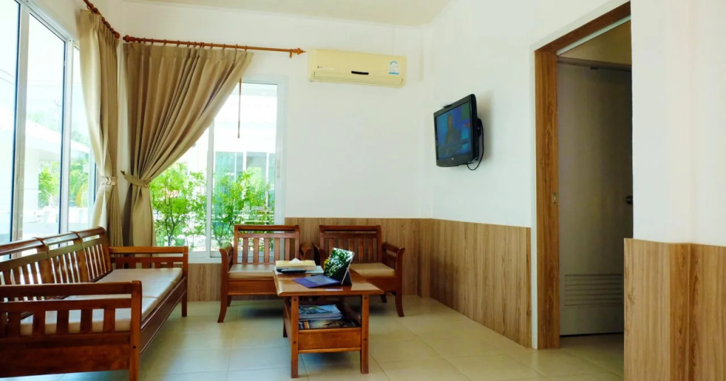 Laemsing Natural Beach Resort