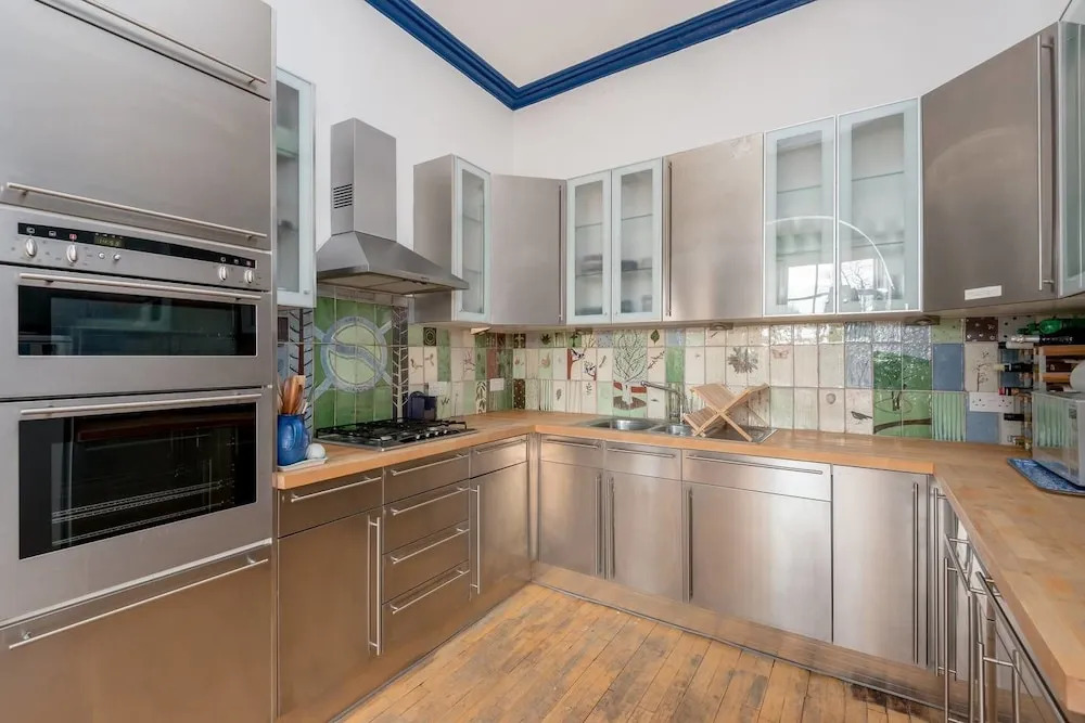 Lovely 2 Bedroom Apartment With Garden Close To Old Town