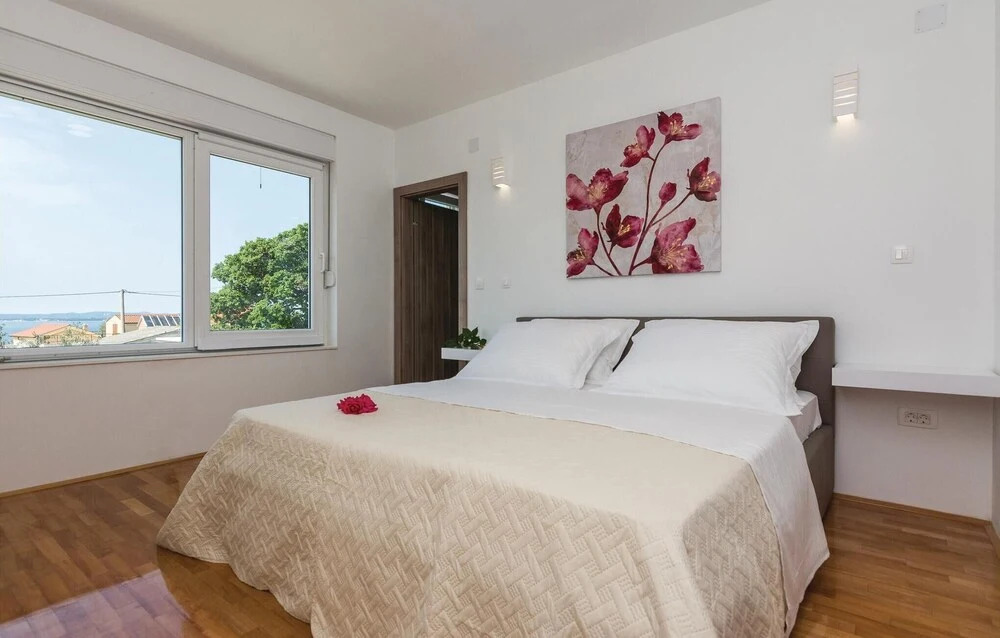Three-Bedroom Holiday Home In Kozino