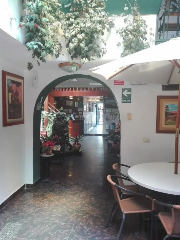 Hostal Santa Apolonia