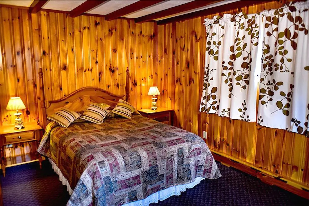 Xenia Lodge