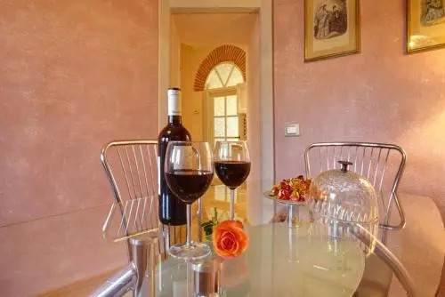 Romantic apartment in the heart of Florence