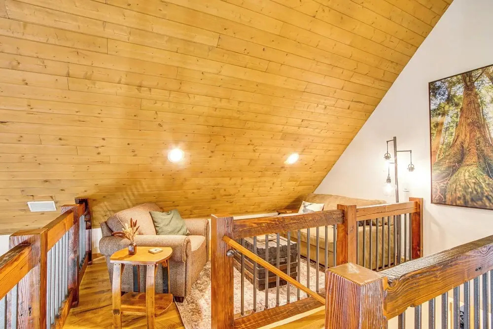 Hot Tub, Deck & Game Room: Cle Elum Cabin!