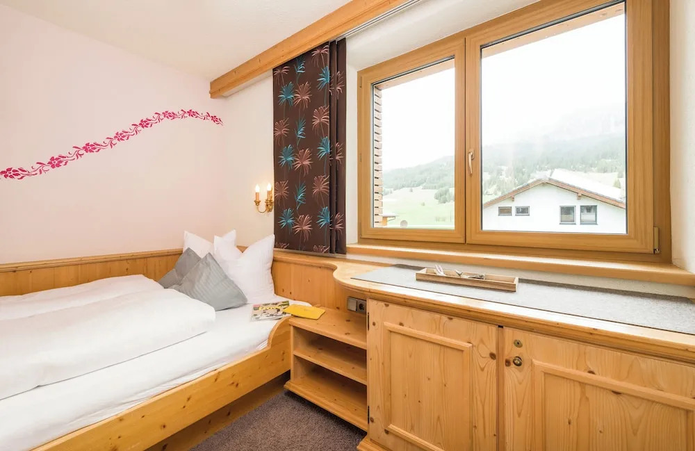 Apartments Tannheim - Ruhige Apartments mit Infrarotsauna & Sommerbergbahnen inklusive