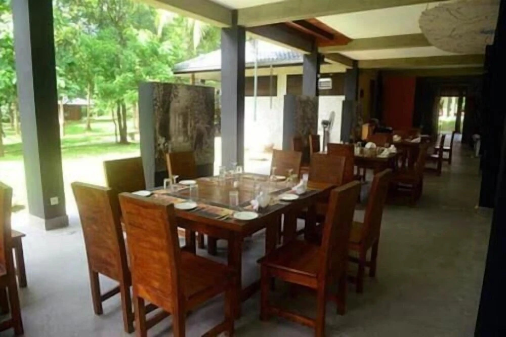 Nil Diya Mankada Safari Lodge