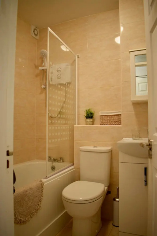 Modern One Bedroom Flat in Dublin
