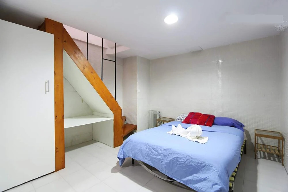 Estudio/Duplex en bajos y pequeño patio int en Puerta del Angel AZBC2