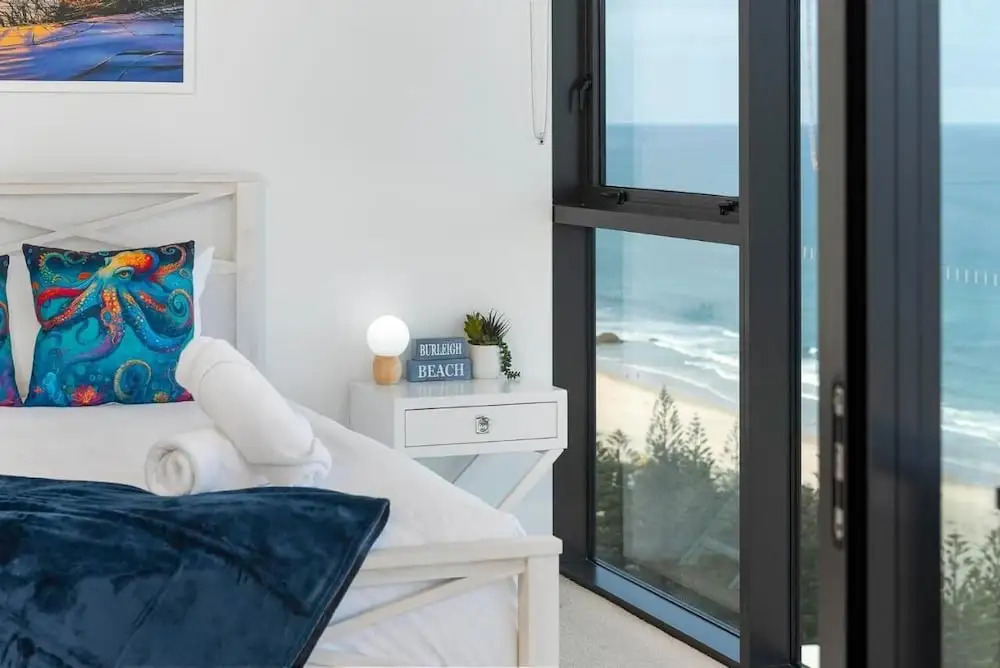 Luxury 3 Bedroom Ocean View Apartment