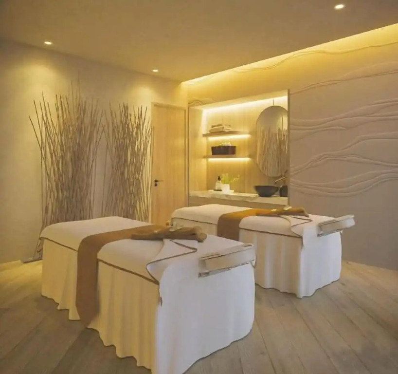 A La Carte Ha Long Bay Seaside Apartments