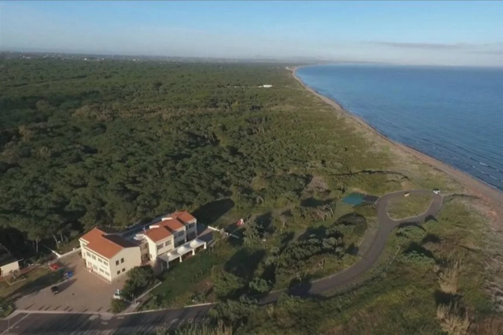 Bellamarina Resort