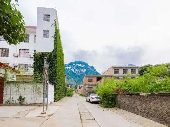 Nanxi Homestay (Huashan Scenic Area Yuquan Courtyard)