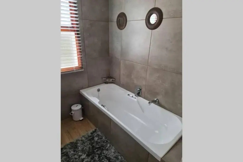 Pecanwood Golf Estate 3BR Home - Hartbeespoort