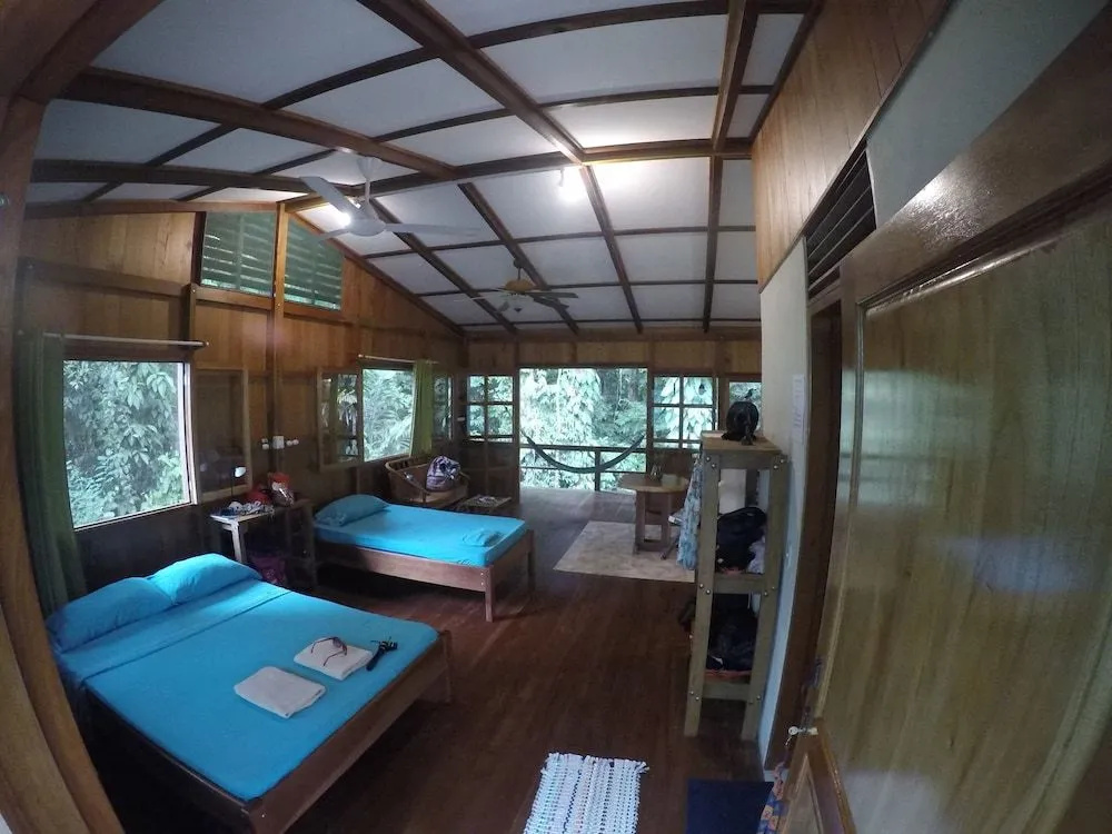 Cabañas Bajo Bosque Drake