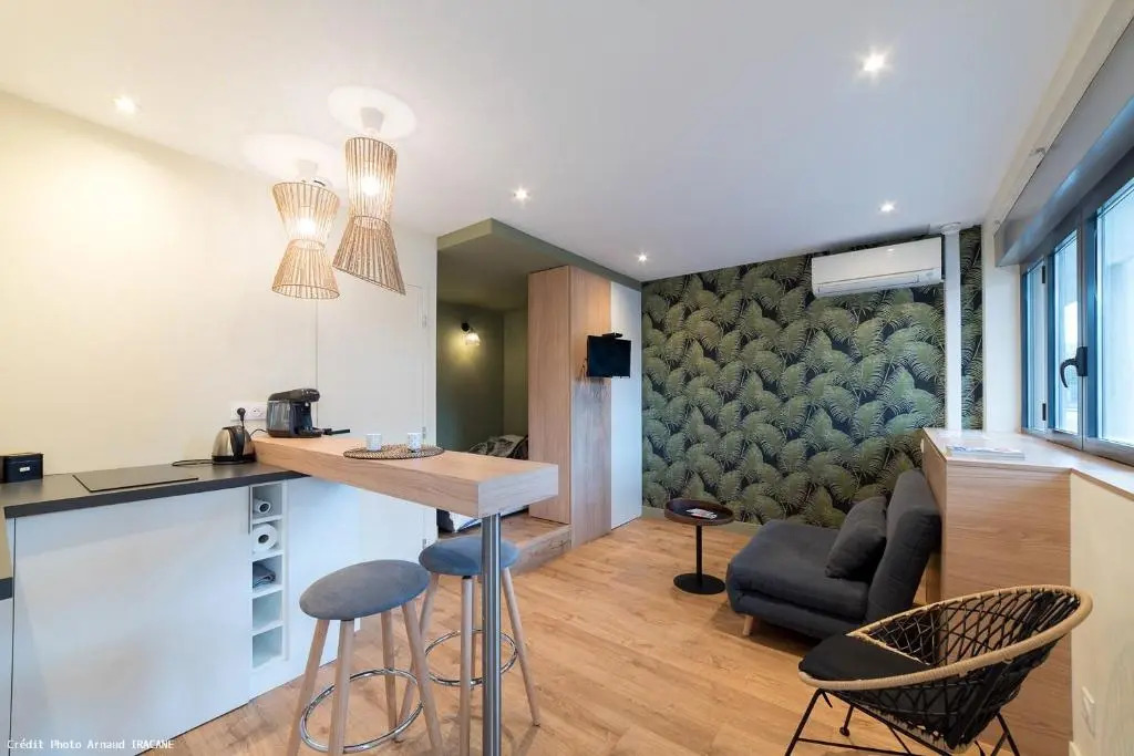 Studio Design Paloma Dark