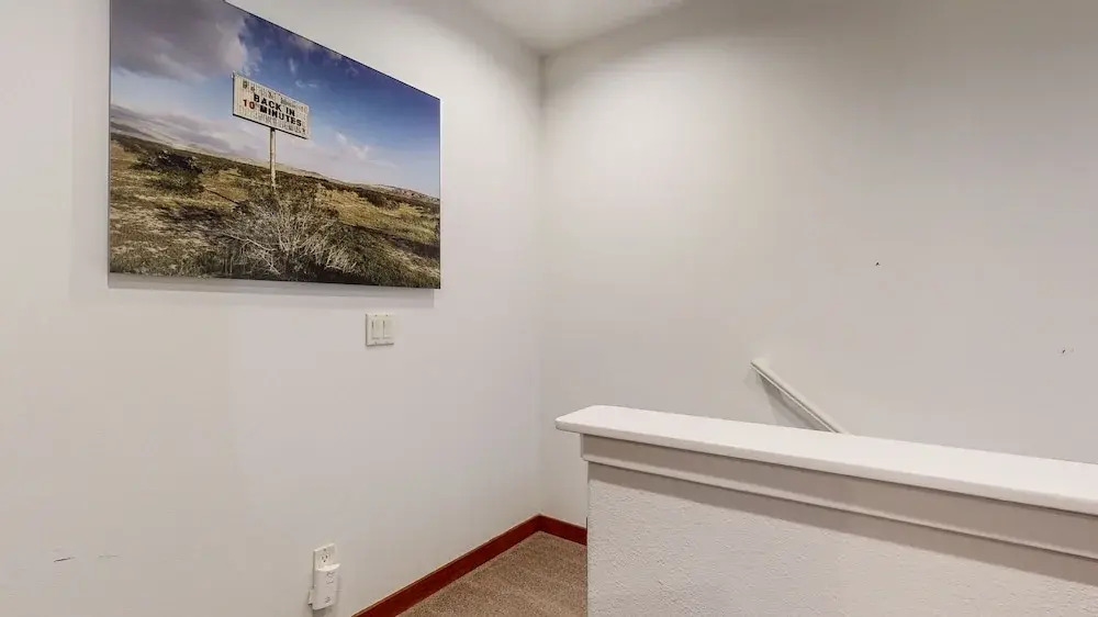 Grayfox 2 Pet-Friendly, 5-Star with Private Hot Tub, 2 Car Garage and Prime Location by RedAwning