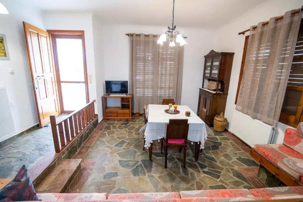 Uliveto 3bd Rustic House