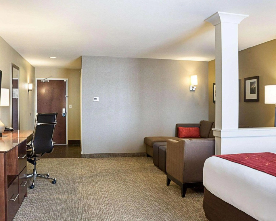 Comfort Suites Fargo Medical Center