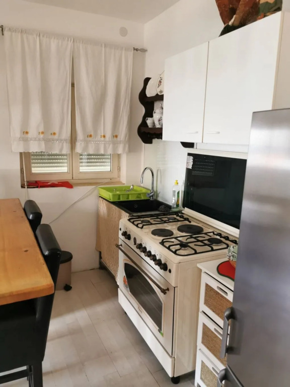 Apartment Renko - 100 m from the sea : A1 Omis, Riviera Omis
