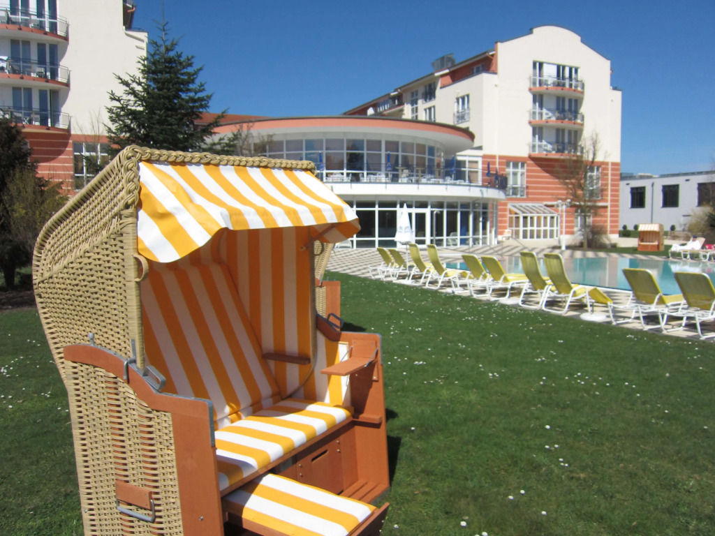 The Monarch Hotel
