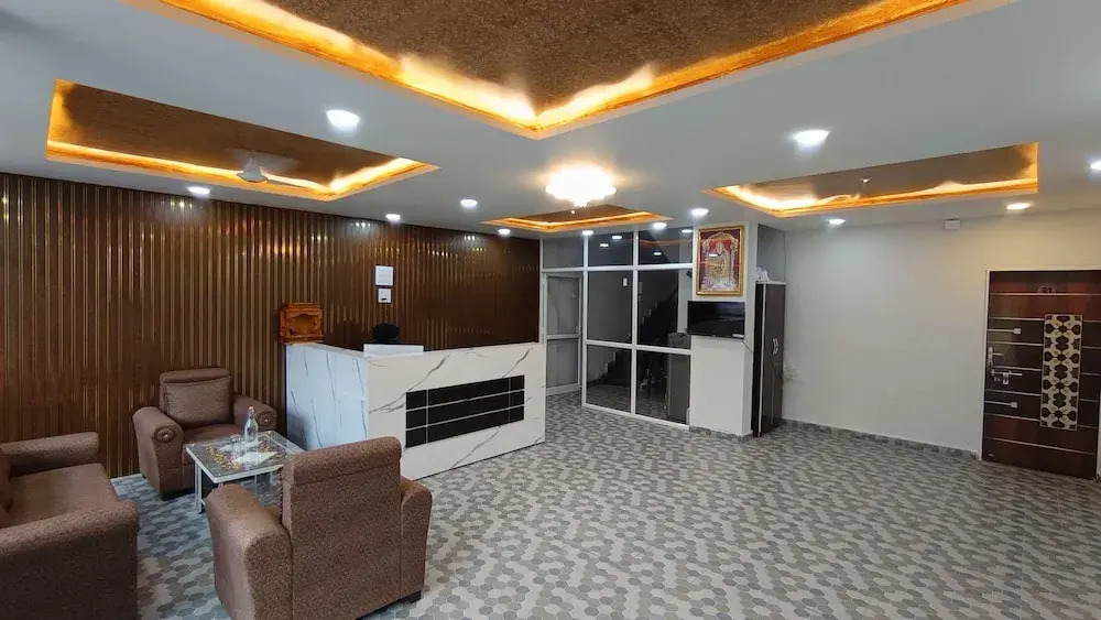 FabHotel Spark Inn