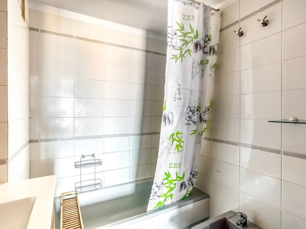 Cheerful Holiday Home in Santa Cruz near Sea Beach