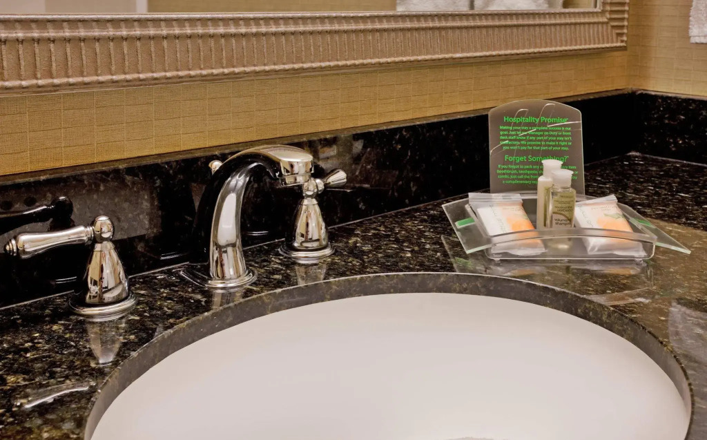 Holiday Inn & Suites Springfield - I-44 by IHG