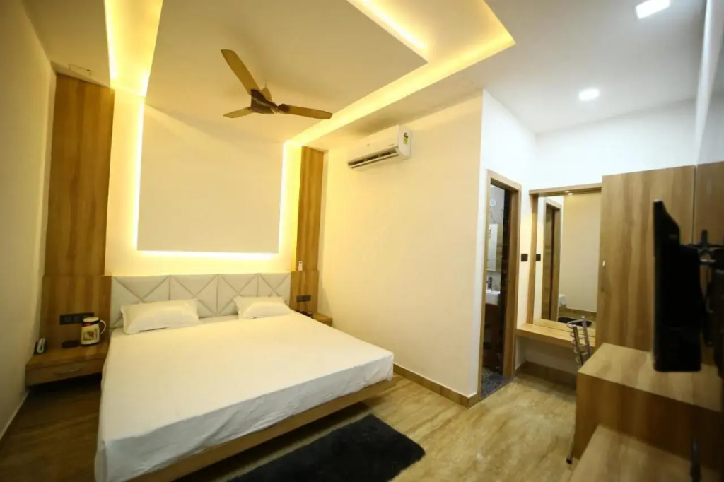 Hotel Byke Ride - Walkable from Agra Cantt Railway Station
