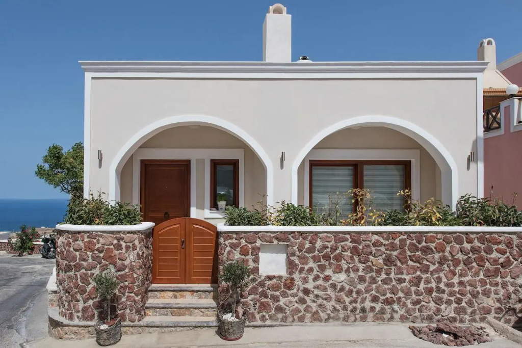 Centro Houses