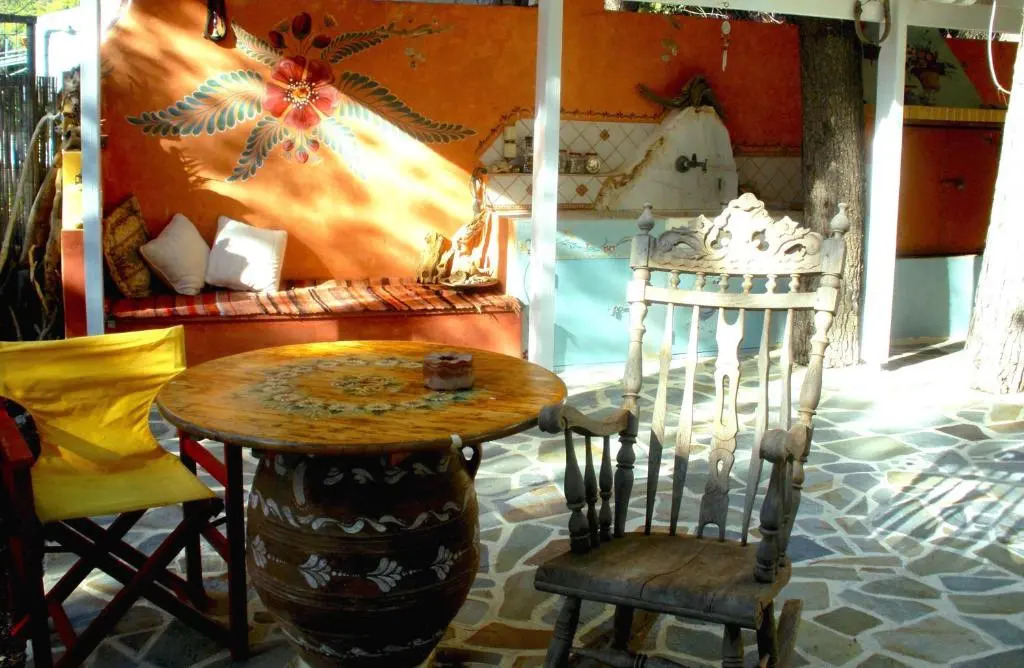 Beachfront self-catering studios in Psatha Bay - 60km from Athens
