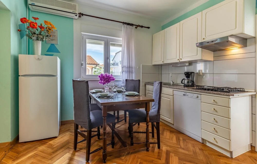 Nice Home in Medulin With Wifi and 2 Bedrooms