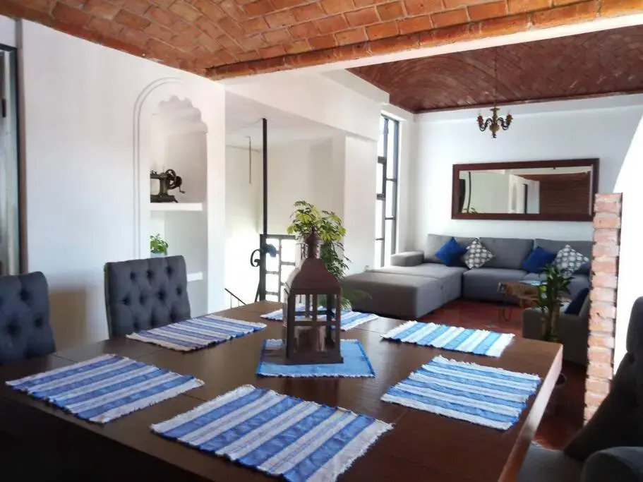 Beautiful house close to downtown