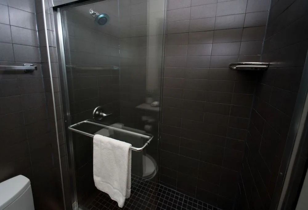 Malana Hotels & Suites