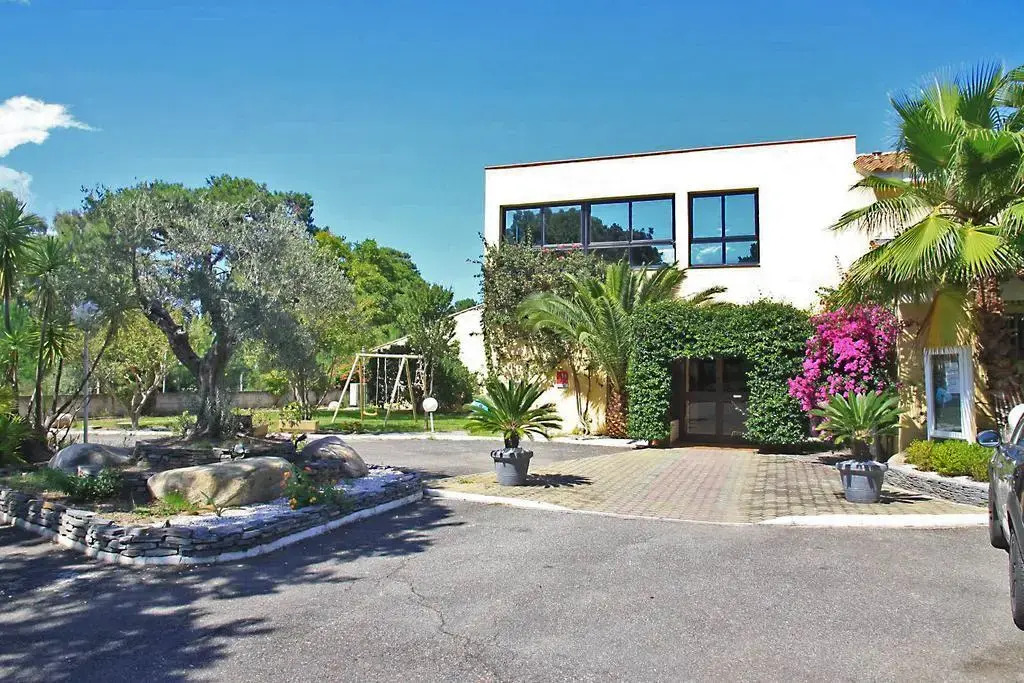 Isola Hôtel