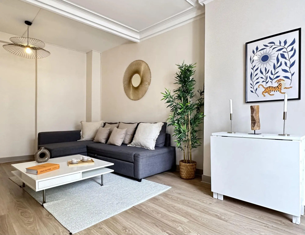 5494B  - Appartement familial - Batignolles