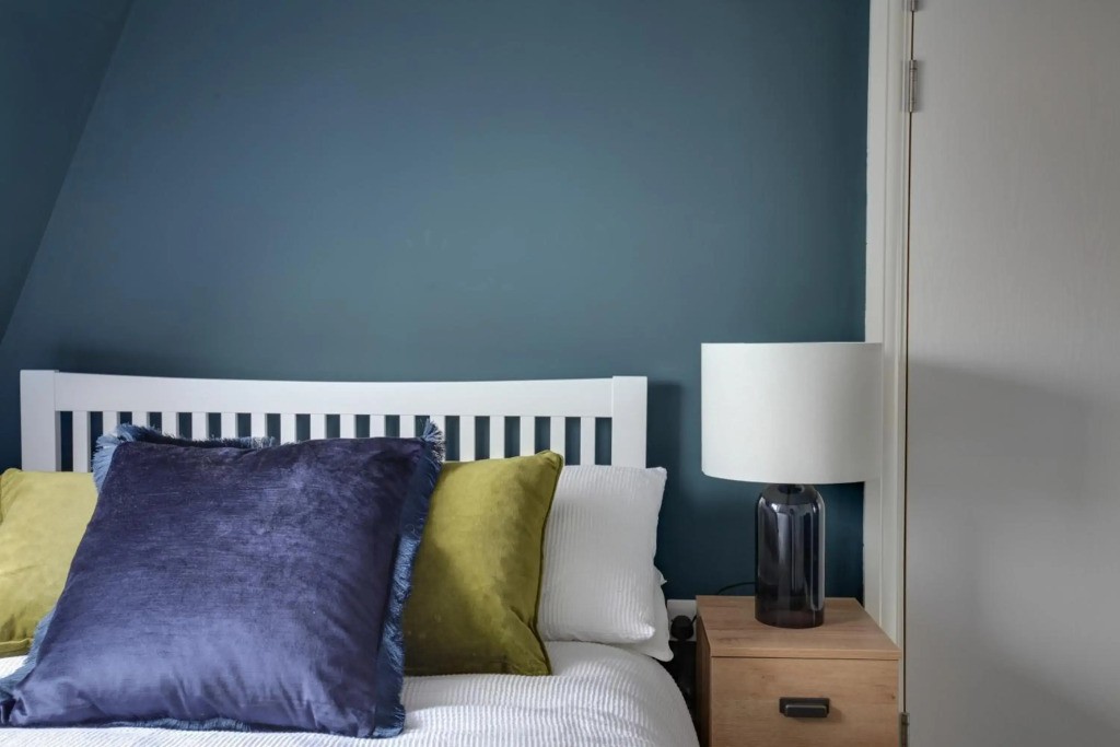 Beautiful Chelmsford Apartment - Free Parking