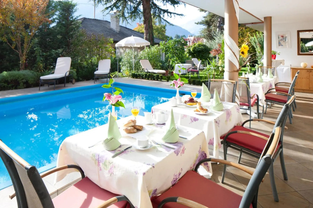 Hotel Aster
