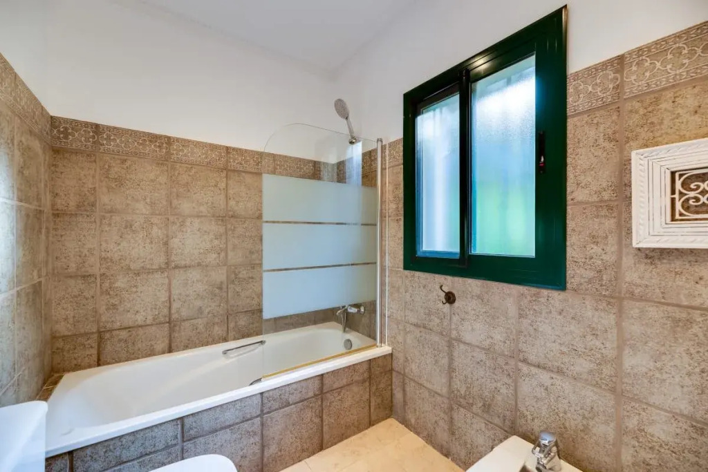 All About Casa Roca