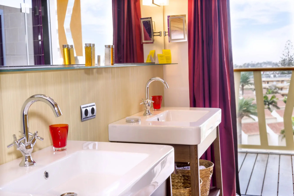 Bohemia Suites & Spa