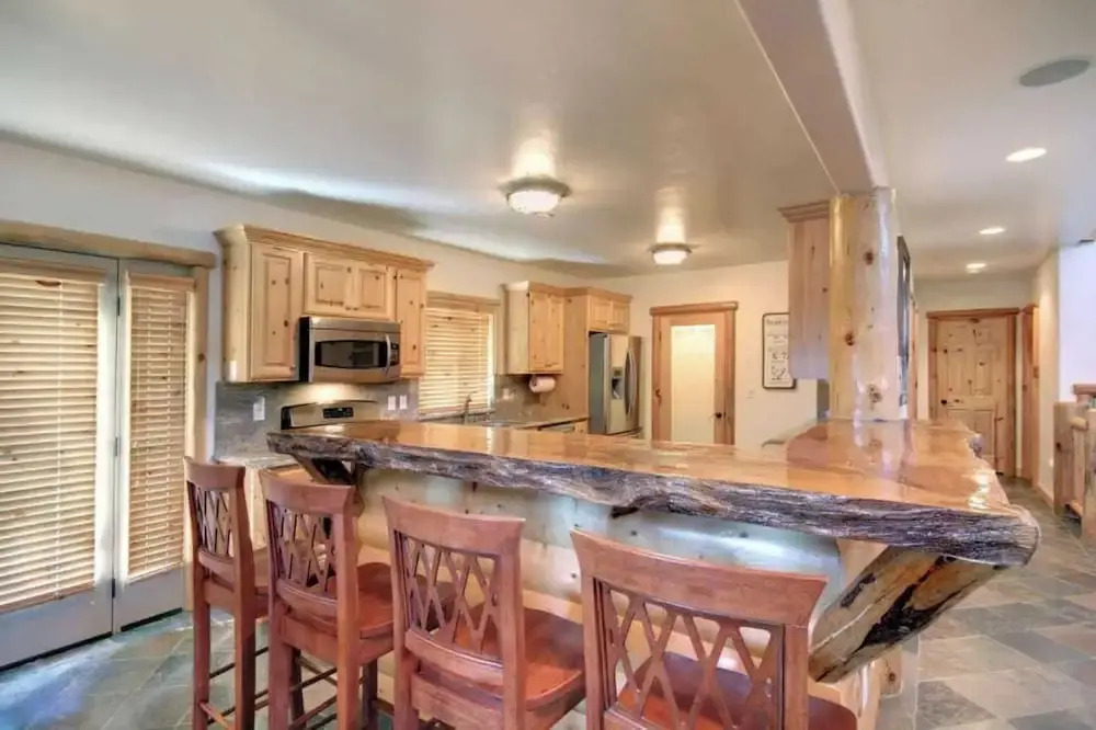 Starlight Retreat by Avantstay Gorgeous Log Style Home w Incredible Views